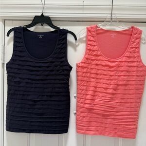 BUNDLE Land’s End Navy and Peach Sleeveless Cotton Ruffled Tops XS EUC